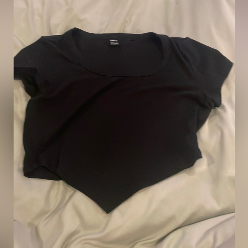 Black crop top!